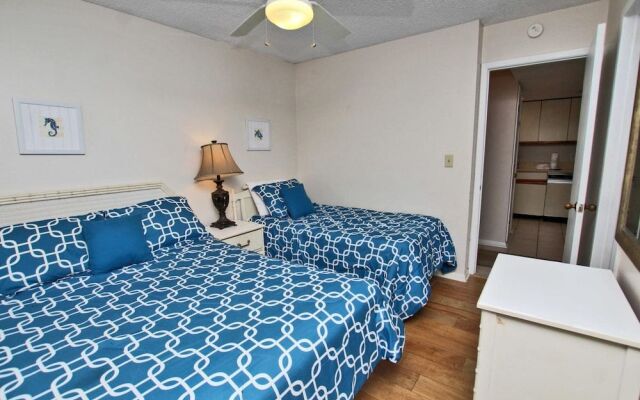 Whaler by Youngs Suncoast