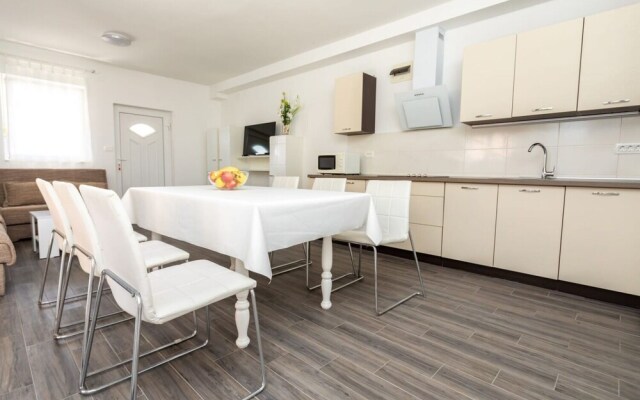 Krk - With Private Pool - H