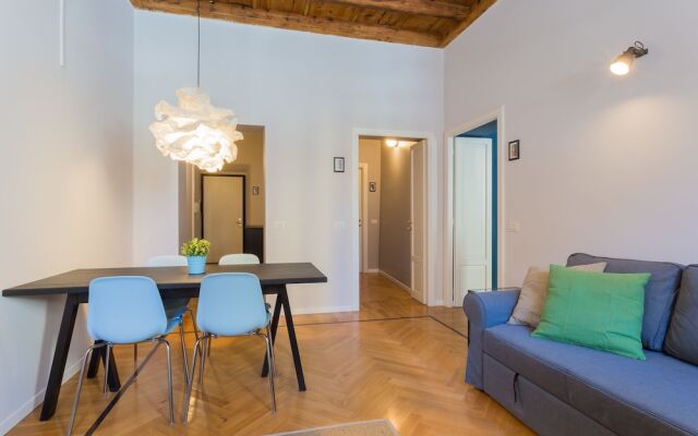 Cosy apartment 2 minutes from Duomo