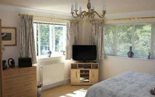 Appletree Court House