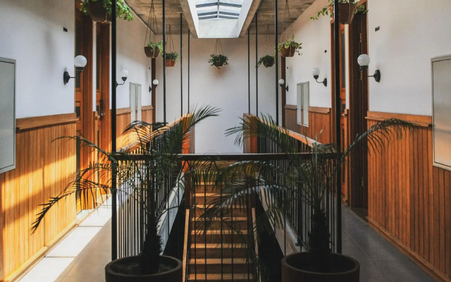 The House Tour Hotel with The Potting Shed