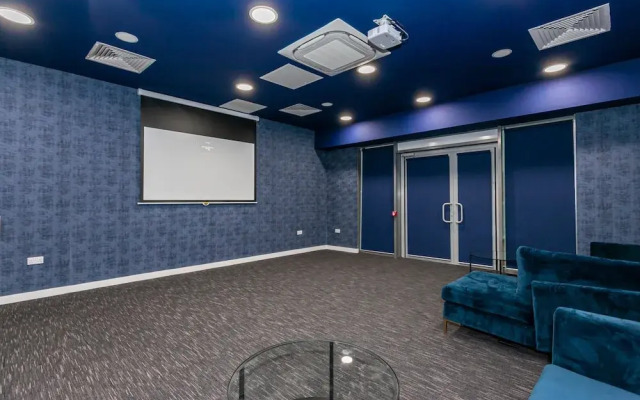 X1 Media City Trendy Pad