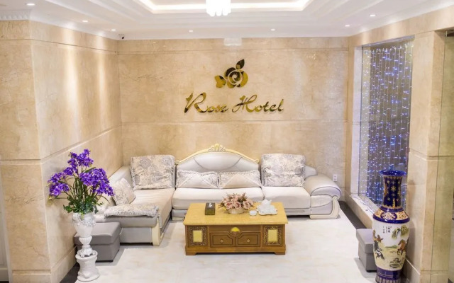 Rose Hotel