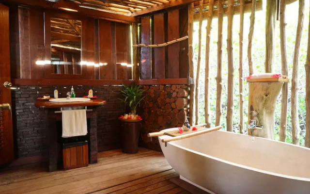 Raja Ampat Dive Lodge