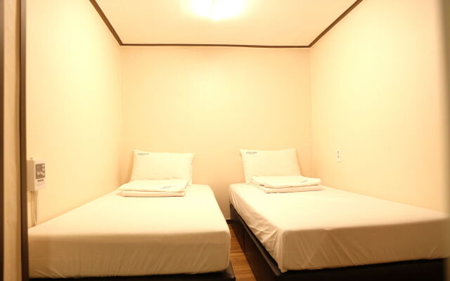 Kingkong Hotel Myeongdong