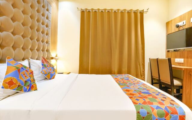 FabHotel Cozy Inn