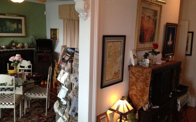 Stirling House Bed & Breakfast