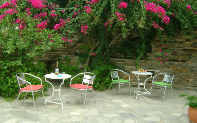 Zanneta Apartments and Suites