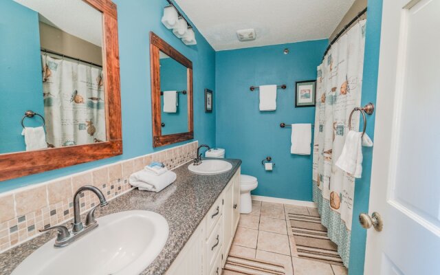 St Thomas Panama City