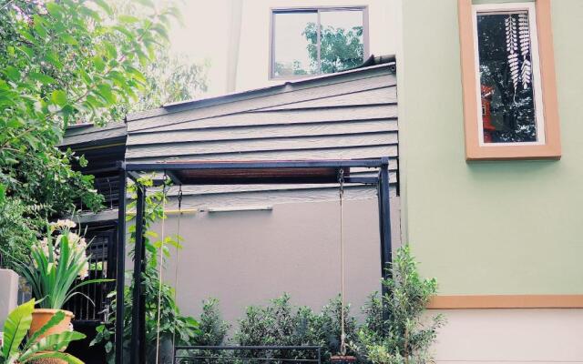 Yamyen Hostel