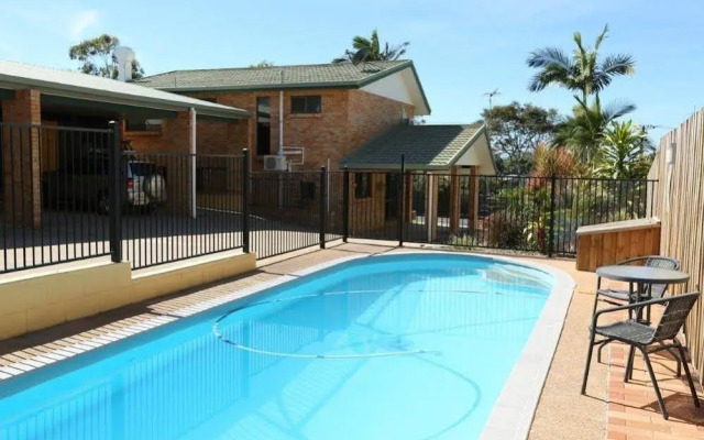 Amber Lodge Motel