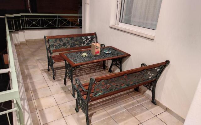 Emerald- 2 -Bedroom Apartment in Preveza