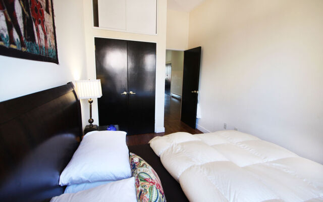 Luxury Suites Lenox Ave