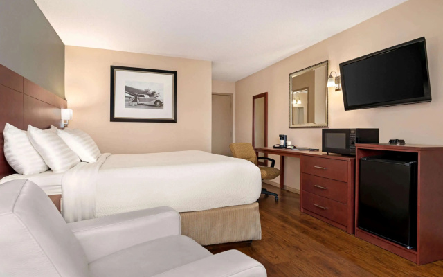 Days Inn by Wyndham Fredericton