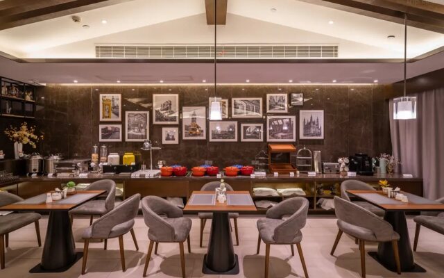 Homeinn Plus Hotel (Yangzhou Wenchang West Road Slender West Lake)