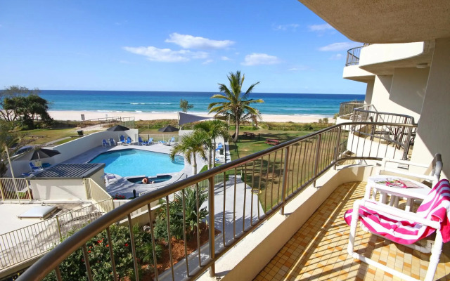 San Simeon Apartments