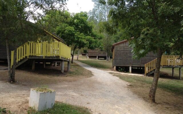 Camping le Repaire - Les Chalets