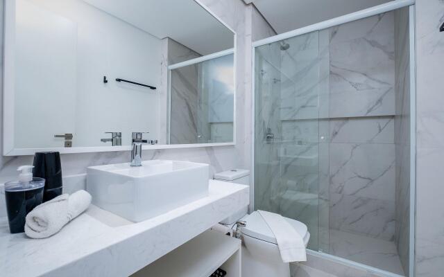 Apto c /piscina em Jurerê Internacional EPC204