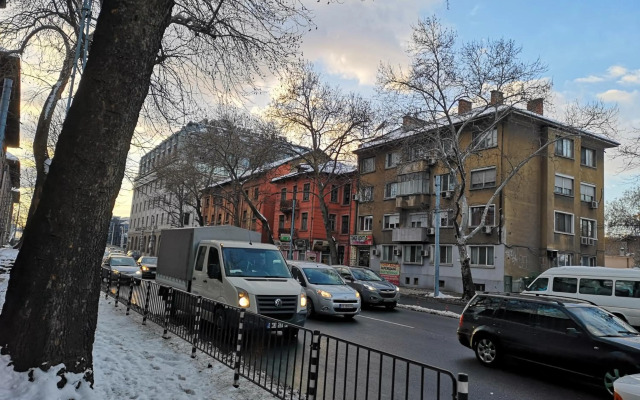 Midtown Place Apartment Loft таванска стая с баня DORIS 2