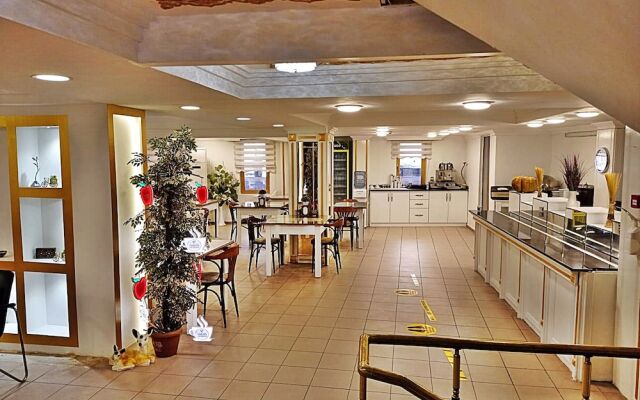 Yilmazel Hotel
