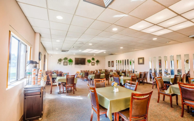Quality Inn & Suites Escanaba North