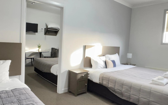 No1 Motels On Victoria – Guest Rooms – Cambridge