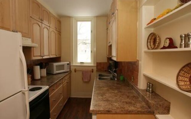 The Lakehouse in Calabogie