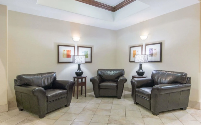 Ramada Wainwright