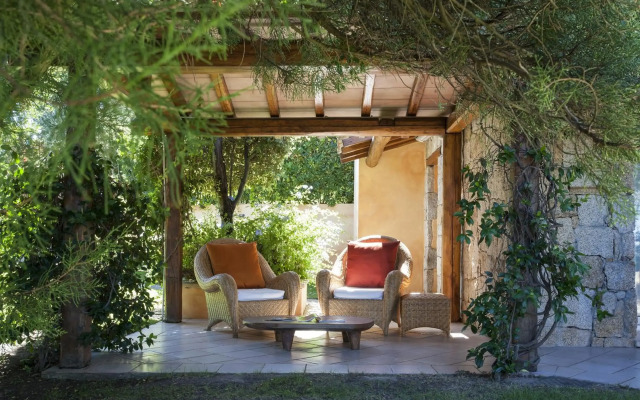 L'Ea Bianca Luxury Resort