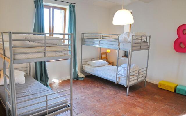 Attractive Holiday Home in Marche-en-famenne With Garden