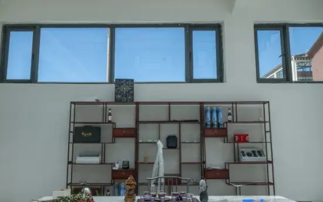 Shangri-La｜Qingyin・Moonlit Whisper・Leisure Vacation Boutique Hotel (Dukezong Ancient Town Branch)