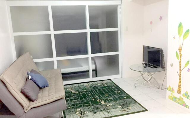 Cityland Taal Lake Staycation-Family Suite & Studio