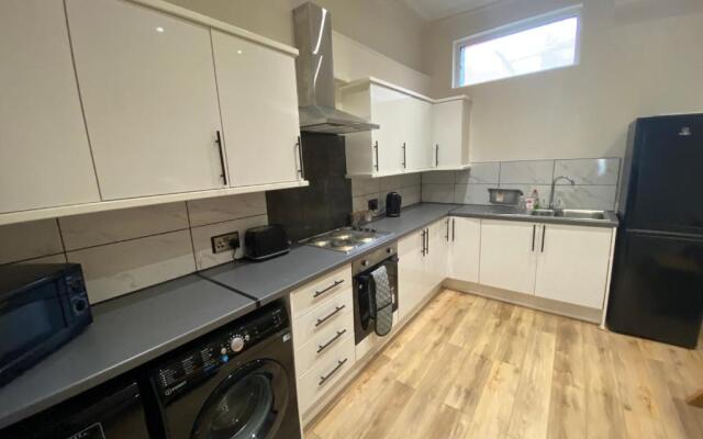 Blackpool Abode - Vance Road Star House