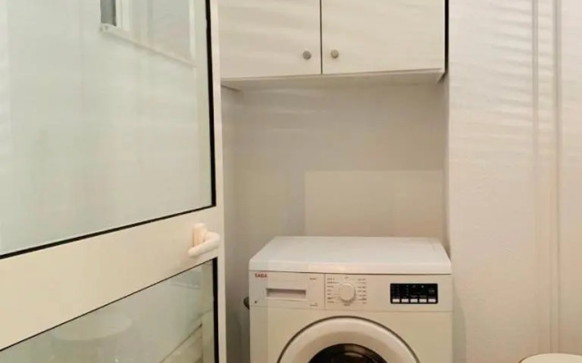 The Perfect Flat, Lac 2, Tunis