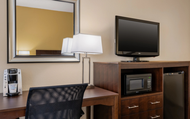 Holiday Inn Express Tallahassee - I-10 E by IHG