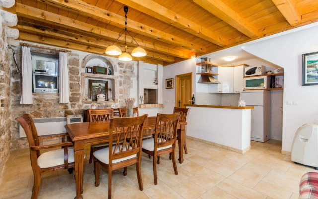 Apartments Foteza