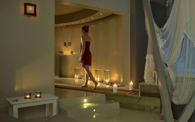 Kassandra Bay Resort, Suites & Spa
