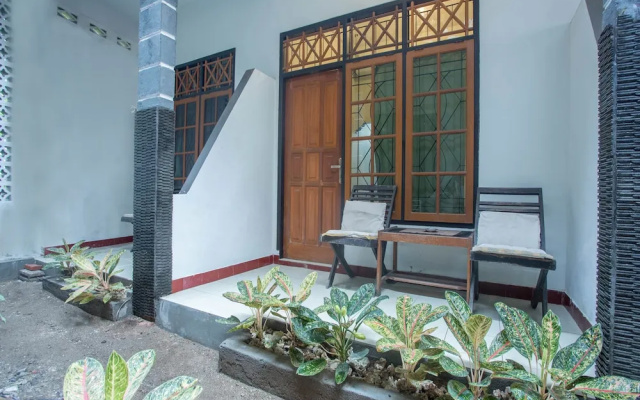 Senggigi Hill View Homestay by OYO Rooms