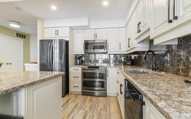 Blue Mountain, 2BR, Slopeside-Chateau Ridge
