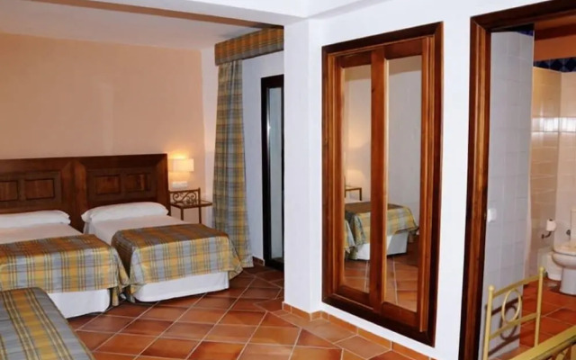 Hotel Doña Lola Zahara