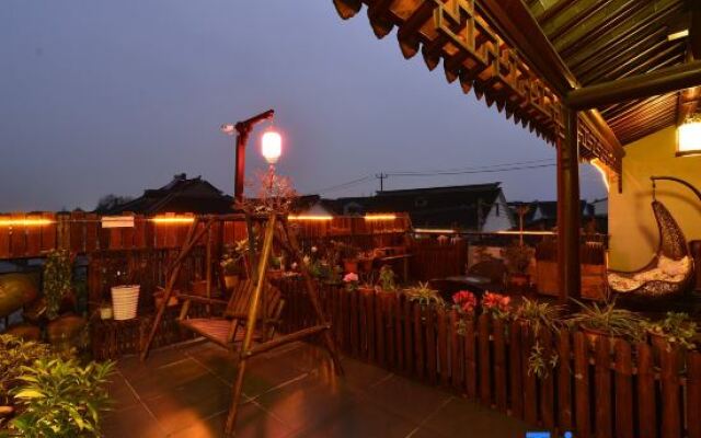 Zhouzhuang Water Moon Pavilion Inn