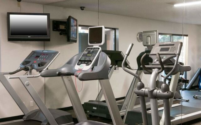 Staybridge Suites Oxnard - River Ridge