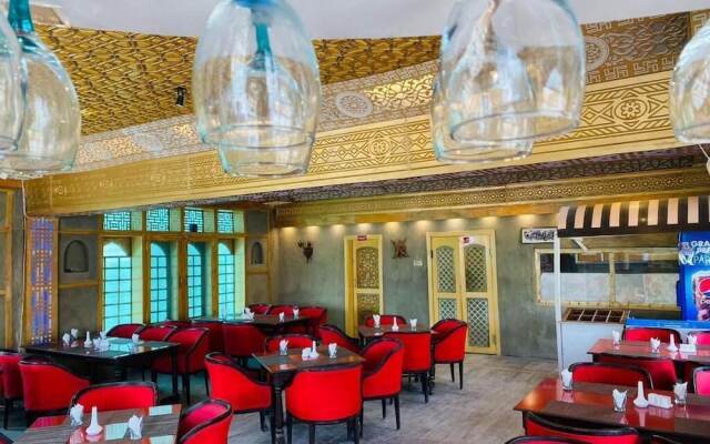 Mondoq Fort Hotel Skardu