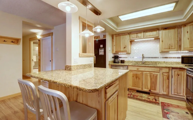 Pet-friendly Very Spacious Condo - BE108 by RedAwning