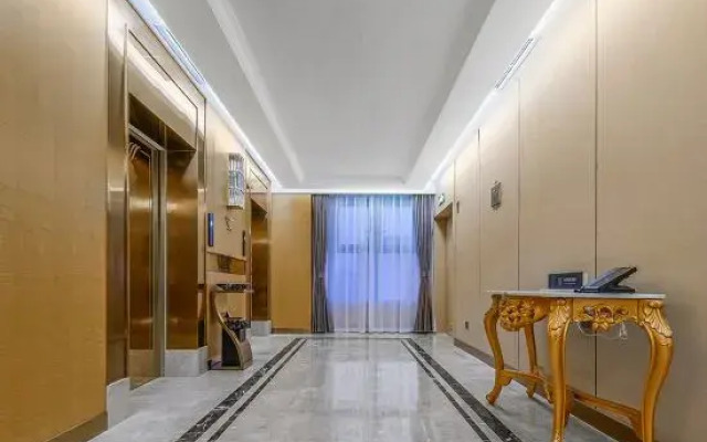 Vienna International Hotel (Chongqing High-tech Zone Hangu Branch)