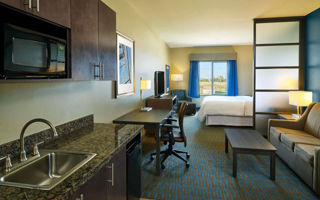 Four Points by Sheraton Williston