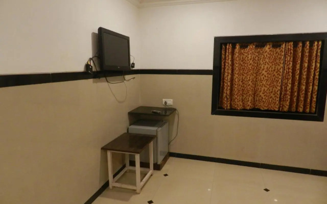 Royal Hotel  - Matheran