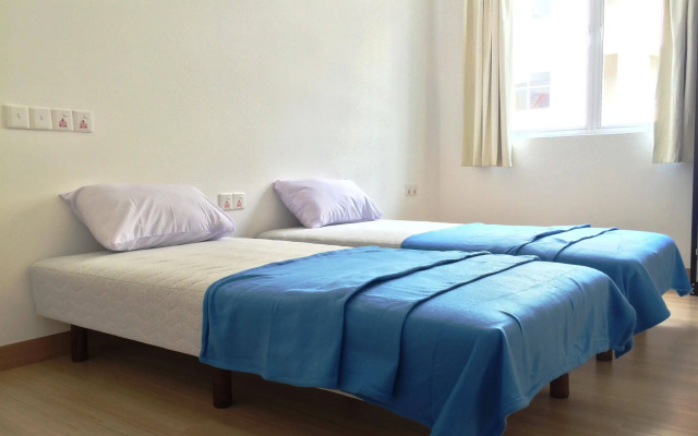 Island Hostel Bayan Lepas Airport