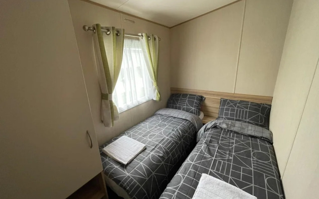 Holiday Park Caravan Fluffy in Harts Holiday Park
