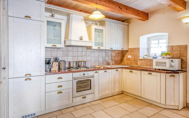 Beautiful Home in Pula With Wifi and 3 Bedrooms